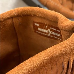 Minnetonka Shoes - Minnetonka Fringe Boots Minnetonka Shoes - Minnetonka Fringe Boots